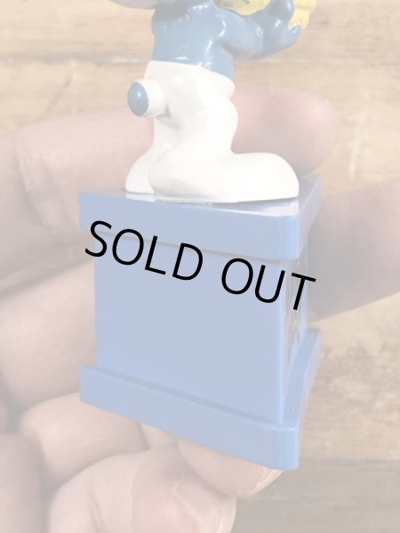 80’sのケーキを持ったスマーフのヴィンテージPVC製フィギュア