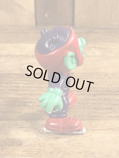 80年代頃のアイススケートをしているアストロスニックのビンテージのPVCフィギュア