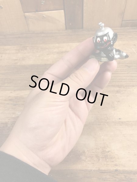 80’sの寝ながら本を読んでいるアストロスニックのヴィンテージのPVC製フィギュア