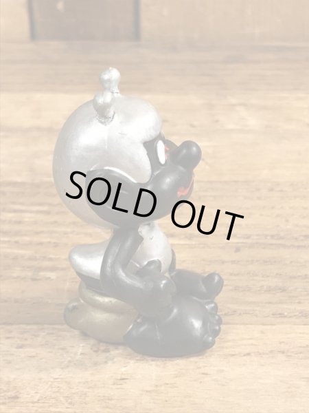 80年代頃のトイレをしているアストロスニックのビンテージのPVCフィギュア