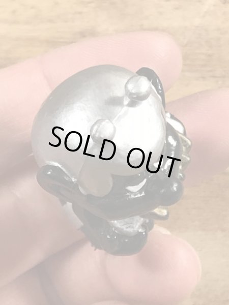 80年代頃のアコーディオンを弾いているアストロスニックのビンテージのPVCフィギュア