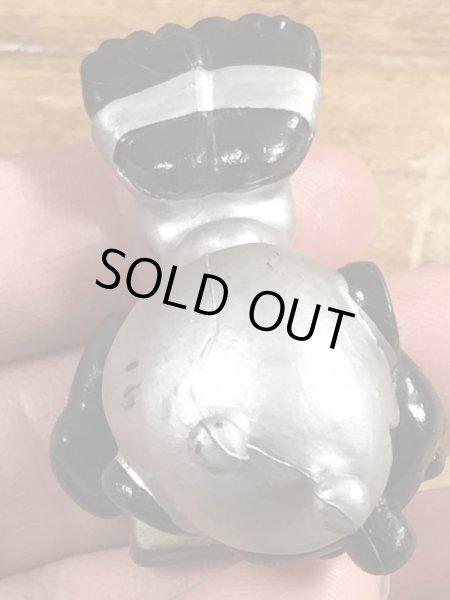 80年代頃の寝ながら本を読んでいるアストロスニックのビンテージのPVCフィギュア