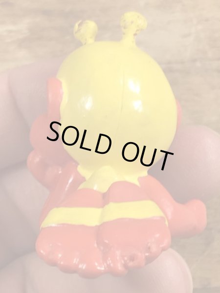 80’sの寝そべって本を読んでいるアストロスニックのヴィンテージのPVC製フィギュア