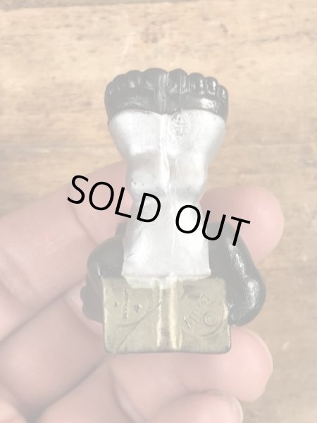 80’sの寝ながら本を読んでいるアストロスニックのヴィンテージのPVC製フィギュア