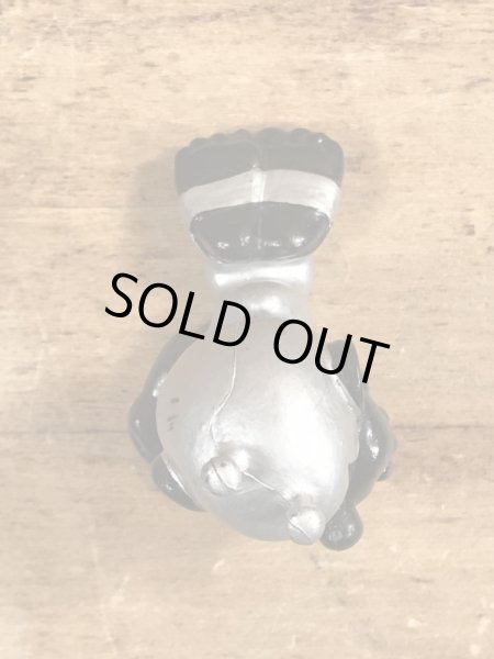 80年代頃の寝ながら本を読んでいるアストロスニックのビンテージのPVCフィギュア