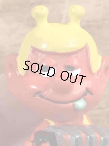 80年代頃のアコーディオンを弾いているアストロスニックのビンテージのPVCフィギュア