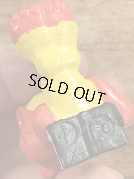 80’sの寝そべって本を読んでいるアストロスニックのヴィンテージのPVC製フィギュア