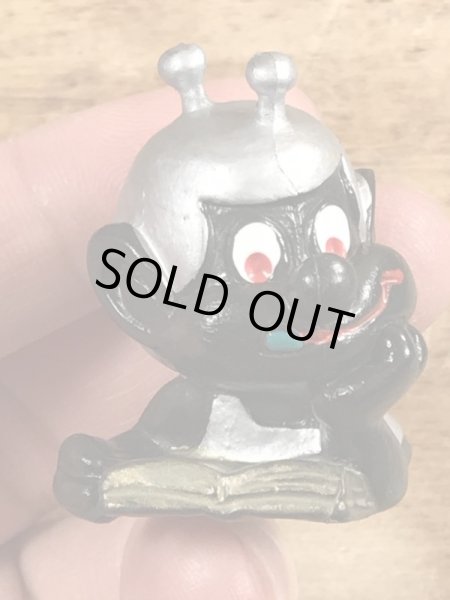 80年代頃の寝ながら本を読んでいるアストロスニックのビンテージのPVCフィギュア