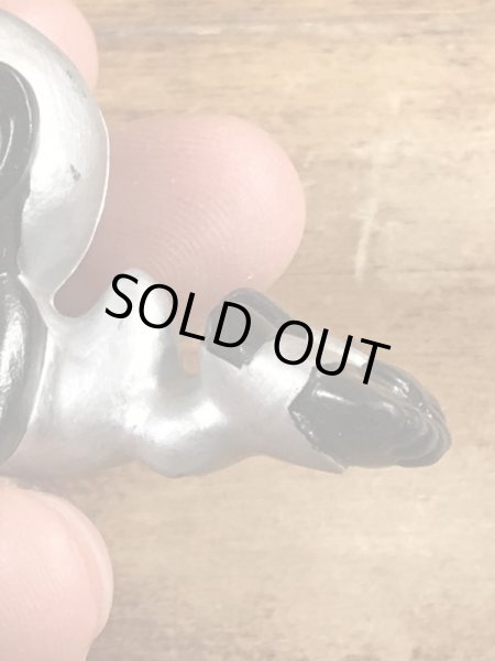 80年代頃の寝ながら本を読んでいるアストロスニックのビンテージのPVCフィギュア