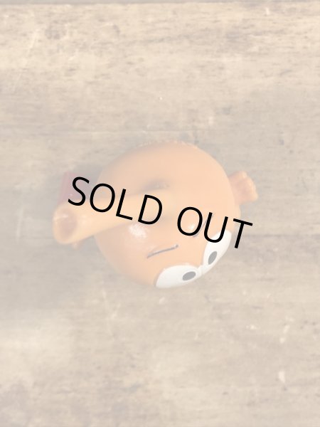 80年代頃のローラースケートをしているスノークスのビンテージのPVCフィギュア