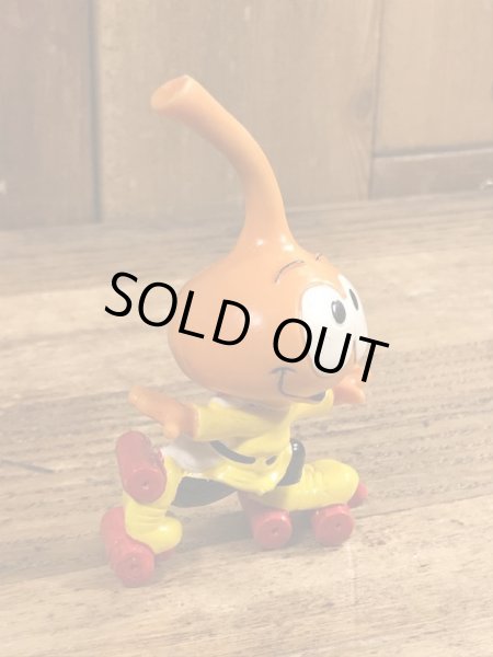 80年代頃のローラースケートをしているスノークスのビンテージのPVCフィギュア