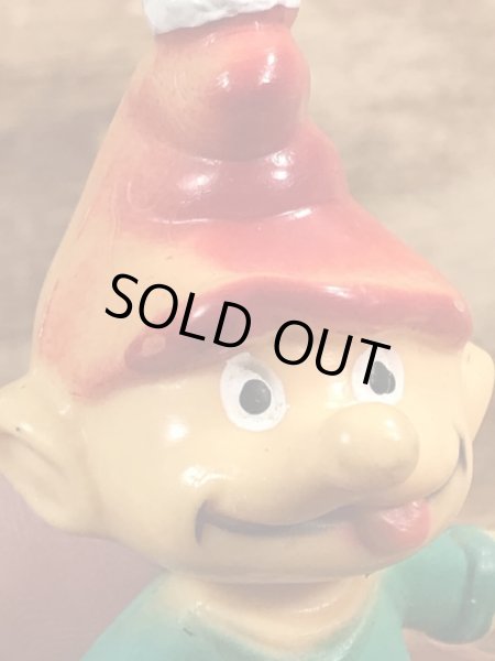 70年代頃のスマーフによく似たグノームファミリーのビンテージのPVCフィギュア