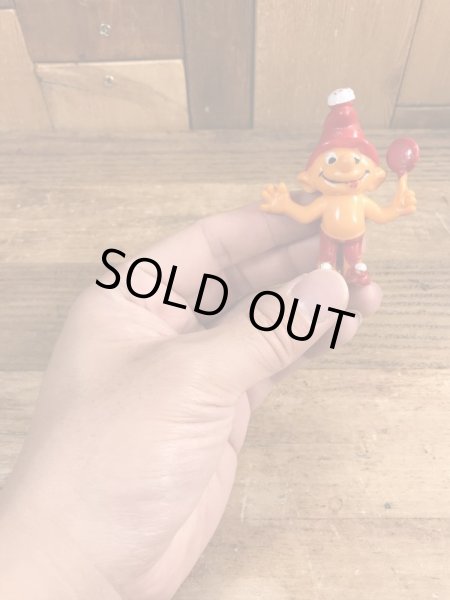 70’sのキャンディを持ったグノームファミリーのヴィンテージのPVC製フィギュア