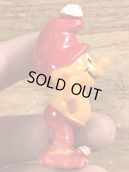 70’sのキャンディを持ったグノームファミリーのヴィンテージのPVC製フィギュア