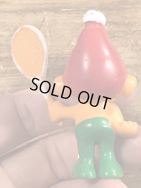 70年代頃のテニスをしているグノームファミリーのビンテージのPVCフィギュア