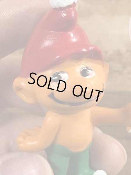 70年代頃のスマーフによく似たグノームファミリーのビンテージのPVCフィギュア