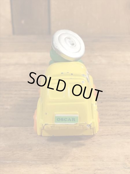 80’sのセサミストリートのオスカーのヴィンテージのダイキャストミニカー