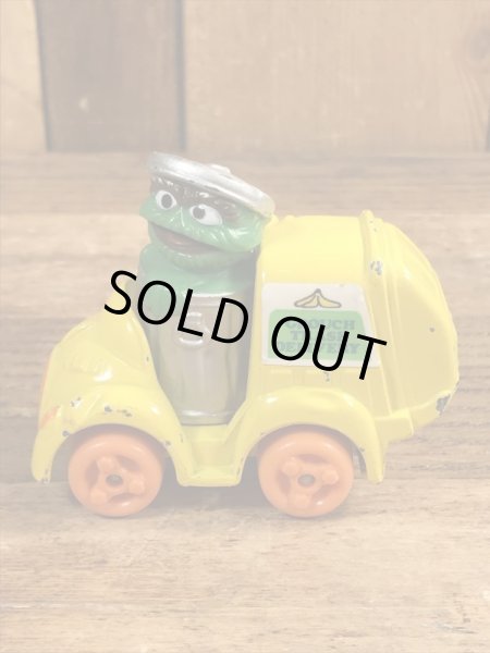 80’sのセサミストリートのオスカーのヴィンテージのダイキャストミニカー