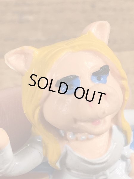 70年代頃のマペットショウのミスピギーのビンテージのPVCフィギュア