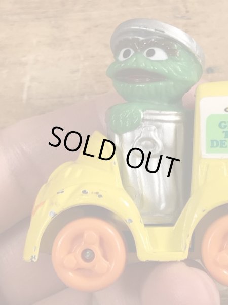 80’sのセサミストリートのオスカーのヴィンテージのダイキャストミニカー