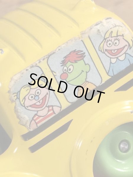 80’sのセサミストリートのバートのヴィンテージのダイキャストミニカー