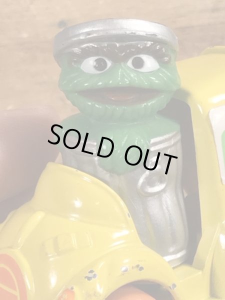 80’sのセサミストリートのオスカーのヴィンテージのダイキャストミニカー