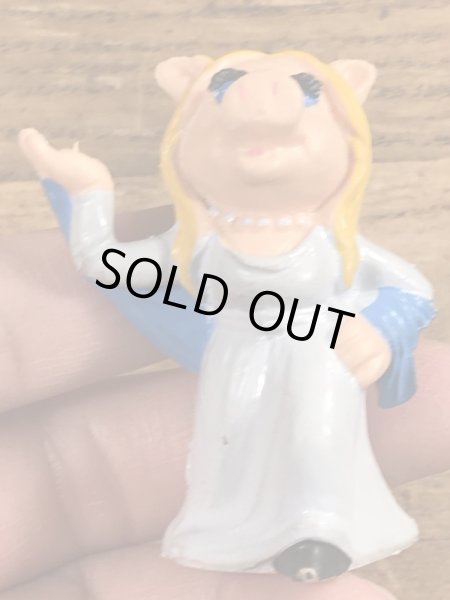 70年代頃のマペットショウのミスピギーのビンテージのPVCフィギュア