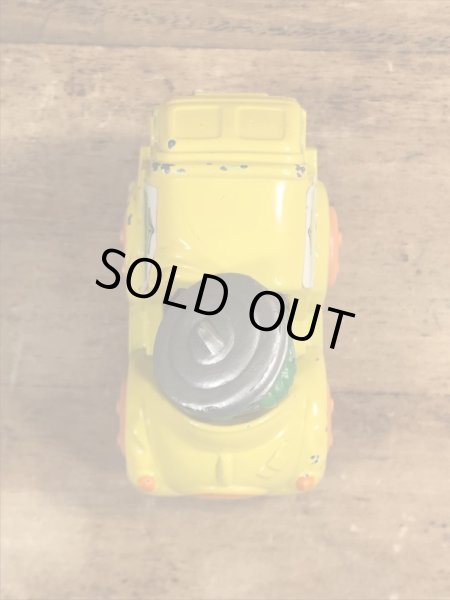 80年代頃のセサミストリートのオスカーのビンテージのミニカー