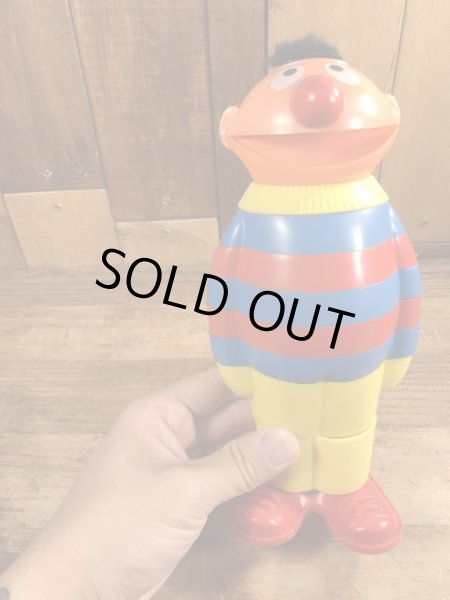 70’sのセサミストリートのアーニーのヴィンテージのスタッキングトイ