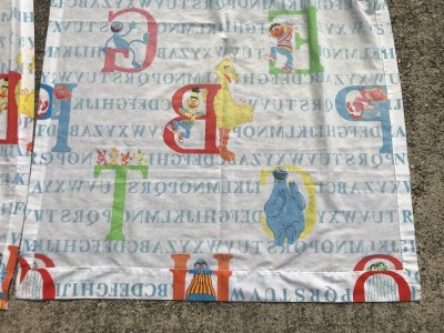 画像2: Sesame Street “Alphabet” Curtain Set　セサミストリート　ビンテージ　カーテンセット　生地　80年代