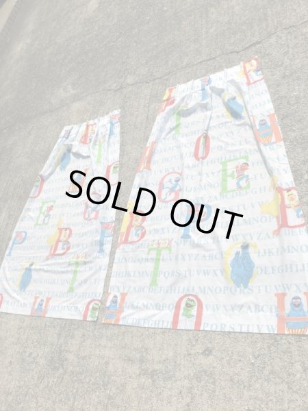 80年代頃のセサミストリートのビンテージのカーテン