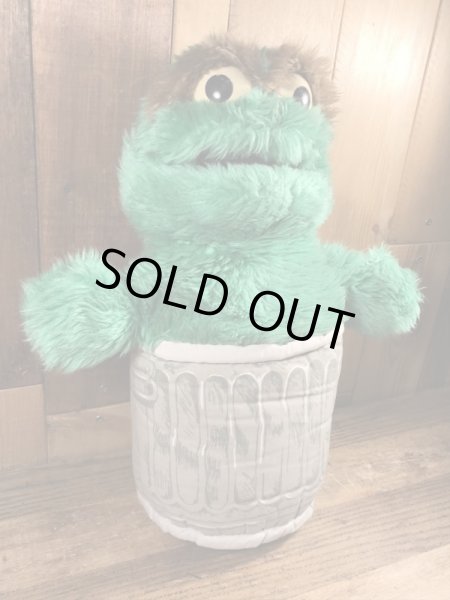 80年代頃のセサミストリートのオスカーのビンテージのぬいぐるみ