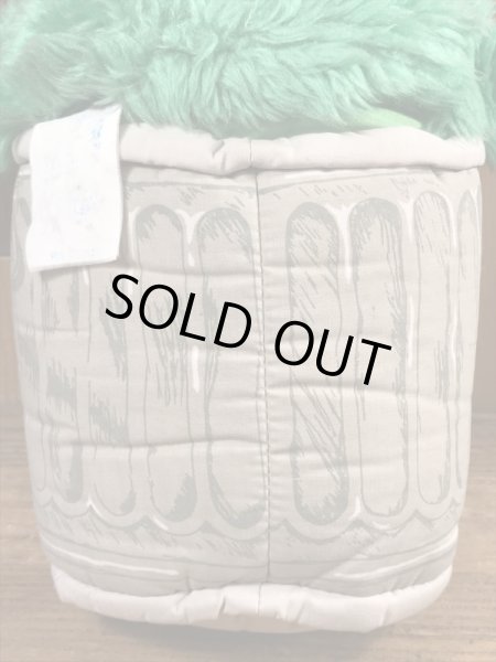 80年代頃のセサミストリートのオスカーのビンテージのぬいぐるみ