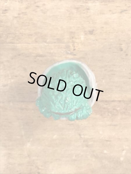 80年代頃のセサミストリートのオスカーのビンテージのPVCフィギュア