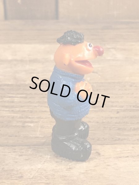 80年代頃のセサミストリートのアーニーのビンテージのPVCフィギュア