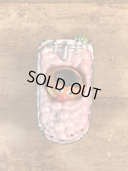 80年代頃のセサミストリートのアーニーのビンテージのミニカー