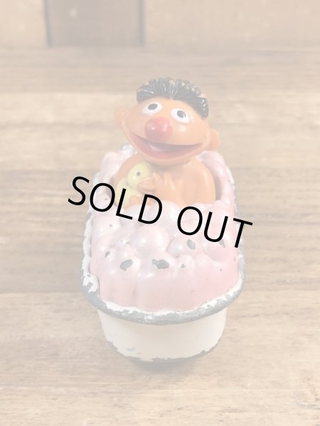 80’sのセサミストリートのアーニーのヴィンテージのミニカー