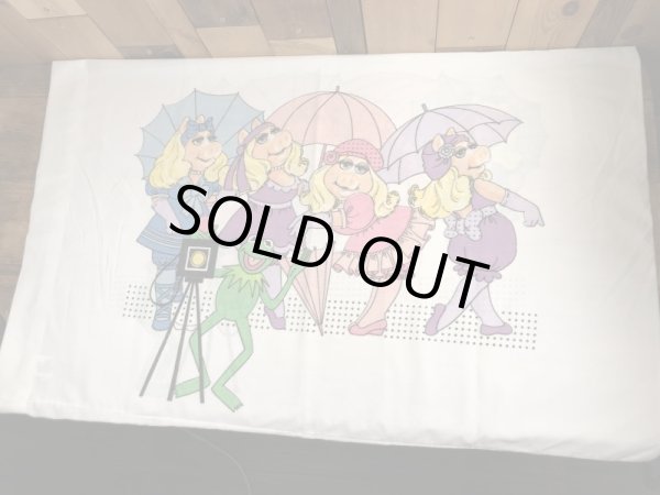 80年代頃のカーミットとミスピギーのビンテージのピローケース