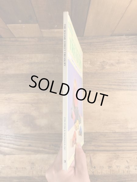 80年代頃のセサミストリートのビンテージのピクチャーブック