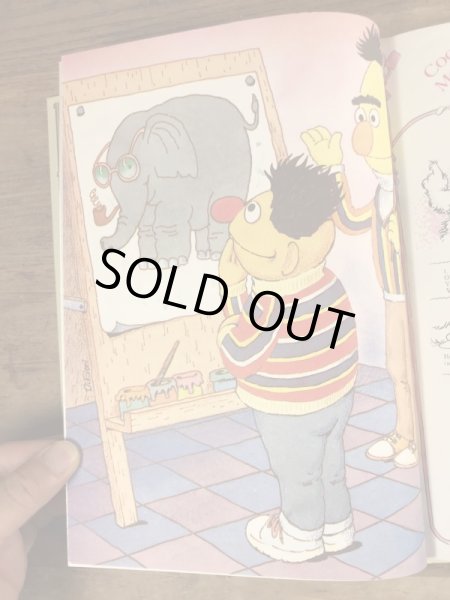 80’sのセサミストリートのヴィンテージのハードカバーブック