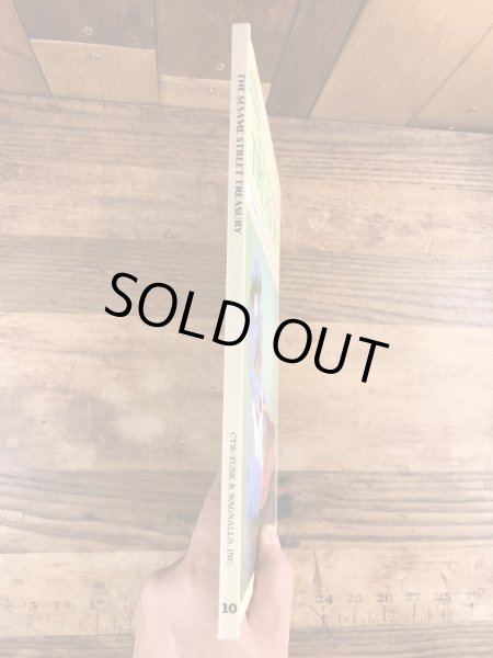 80年代頃のセサミストリートのビンテージの絵本