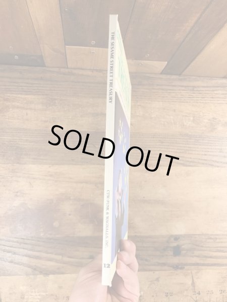 80年代頃のセサミストリートのビンテージの絵本