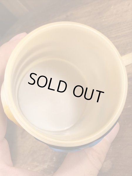 60年代頃のフリントストーンのディノのビンテージのマグカップ