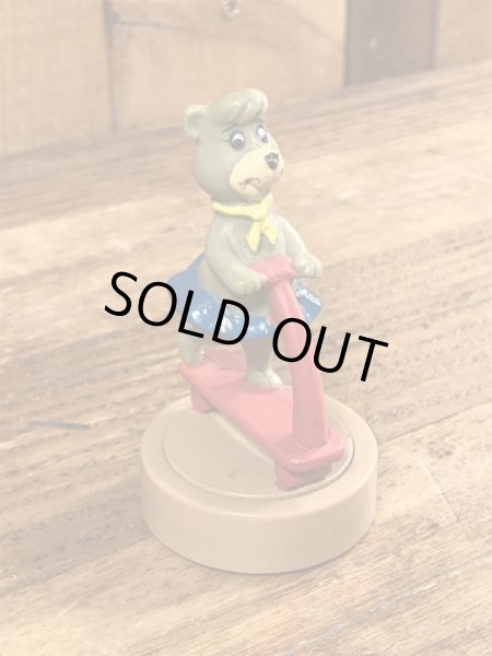 90年代頃のヨギベアのビンテージのミールトイ