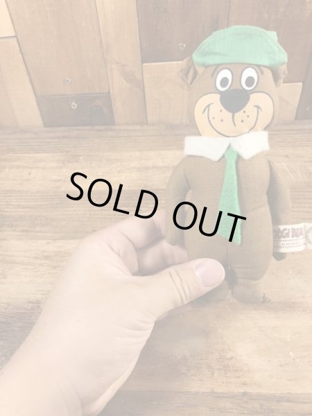 70’sのヨギベアのヴィンテージのクロスドール