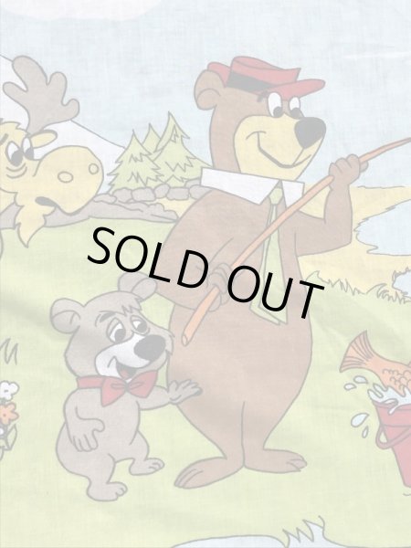 70年代頃のハンナバーベラのヨギベアのビンテージのフラットシーツ