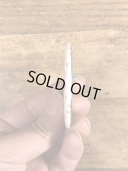 80年代頃のメッセージが書かれたビンテージの缶バッジ