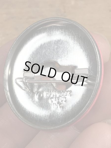 80年代頃のホールマーク社製のメッセージが書かれたビンテージの缶バッジ