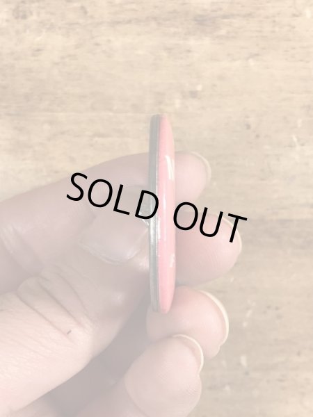 80年代頃のホールマーク社製のメッセージが書かれたビンテージの缶バッジ