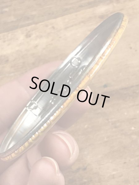 80’sのYield To Temptationのメッセージが書かれたヴィンテージの缶バッチ